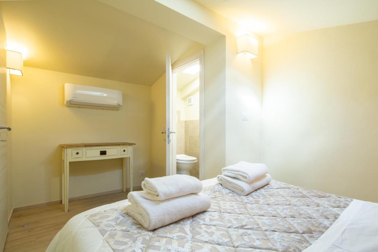 Duomo Apartments By Mmega Firenze Bagian luar foto
