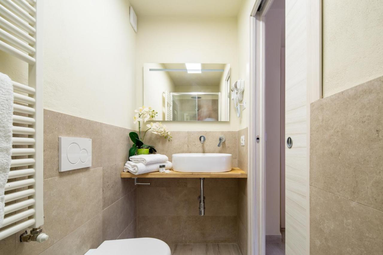 Duomo Apartments By Mmega Firenze Bagian luar foto